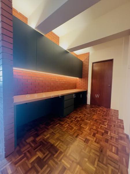 Ridgewood Condominium, 1 Ridgewood Close, Tanglin / Holland / Bukit Timah, 3 Bedrooms, 1,744 sqft, Condominium For Rent, by Grace Siow, 22280837 - Study - PropertyGuru.com.sg