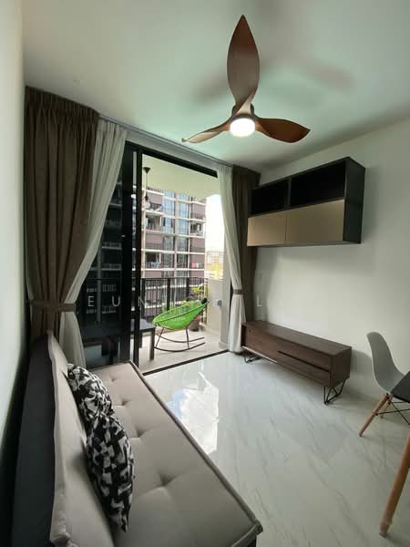 Le Quest, 2 Bukit Batok Street 41, 3 Bedrooms, 1,109 sqft, Condominium For Sale, by Eunice Lim, 22282801 - Living Area - PropertyGuru.com.sg