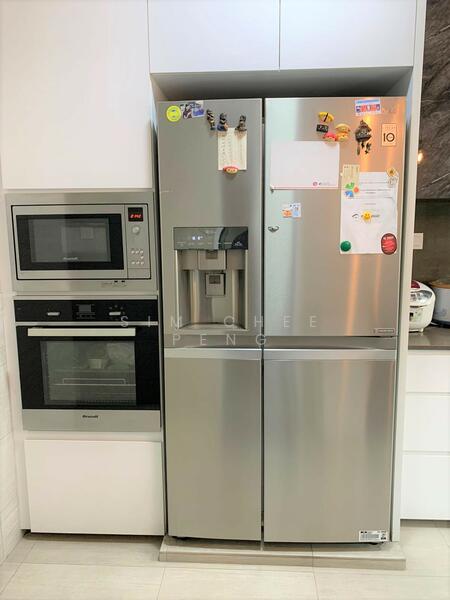 Fridge, oven and microwave oven