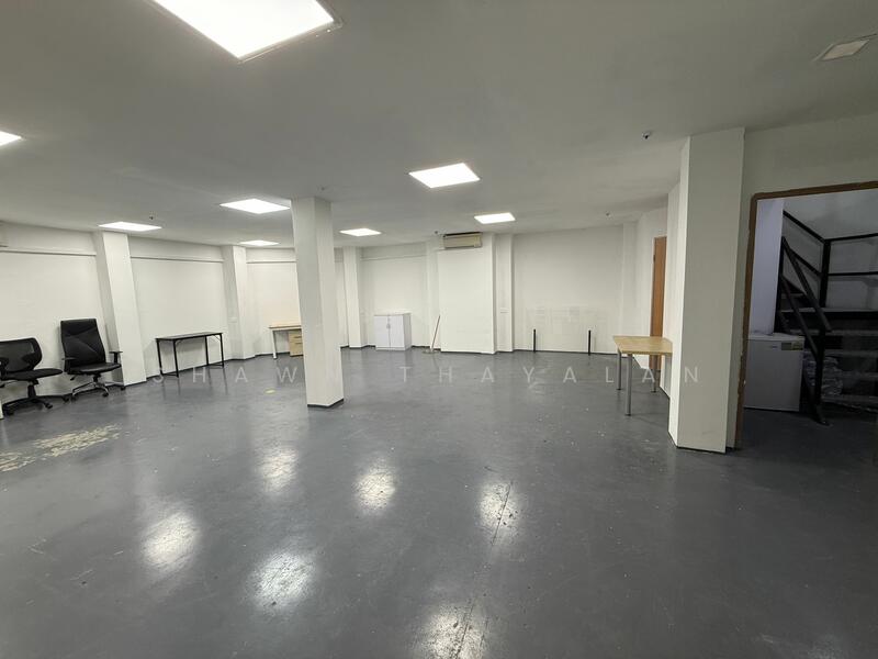 Oxley BizHub, 61 Ubi Road 1, 2,042 sqft, Light Industrial (B1) For Rent, by Shawn Thayalan, 22303801 - CommercialGuru.com.sg
