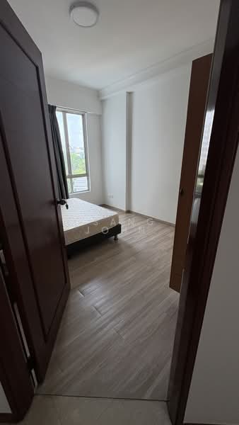 Northoaks, 20 Woodlands Cresent, 3 Bedrooms, 1,292 sqft, Condominium For Rent, by Tsang John, 22304181 - PropertyGuru.com.sg