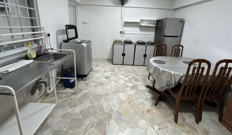 For Rent - 309 Jurong East Street 32