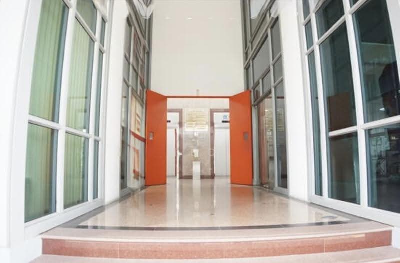 SYH Logistic Building, 68 Kallang Pudding Road, Macpherson / Potong Pasir, 3,380 sqft, Light Industrial (B1) For Rent, by Teo Jeri, 22319685 - Entrance - CommercialGuru.com.sg