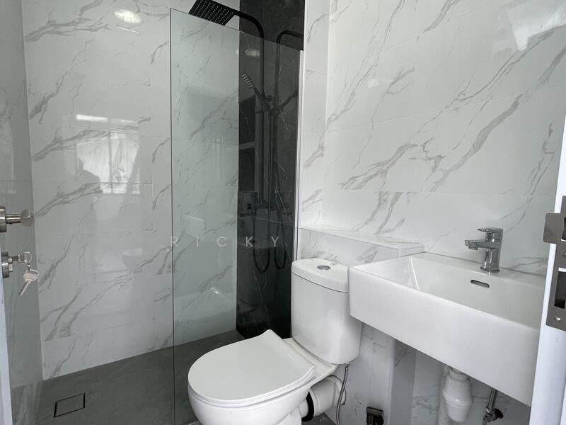 Charlton Park, Jalan Lepas, 5 Bedrooms, 3200 sqft, Terraced House For Rent, by Ricky Yeo, 22335267