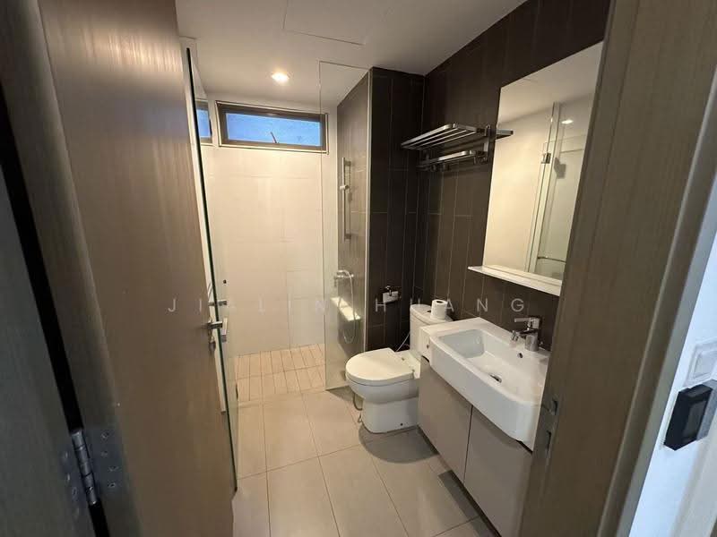 CityLife @ Tampines, 51 Tampines Central 7, Pasir Ris / Tampines, 2 Bedrooms, 950 sqft, Executive Condominium For Rent, by Jialin Huang, 22336876 - Bathroom - PropertyGuru.com.sg