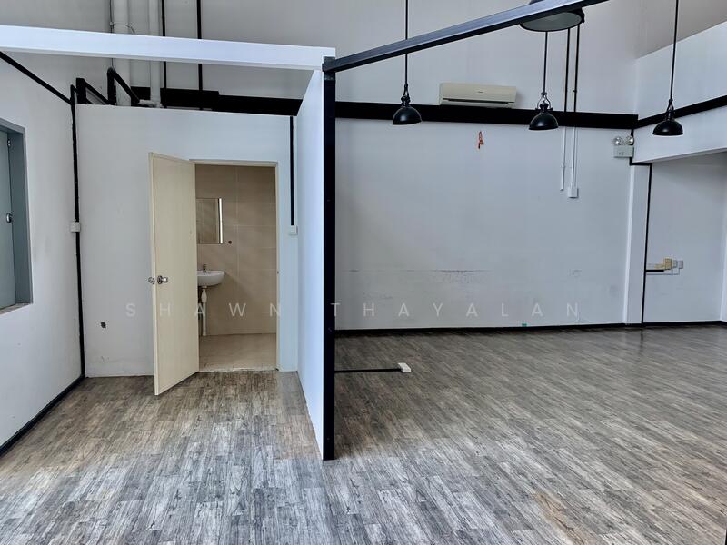 Oxley BizHub, 61 Ubi Road 1, 1,916 sqft, Light Industrial (B1) For Rent, by Shawn Thayalan, 22337483 - CommercialGuru.com.sg
