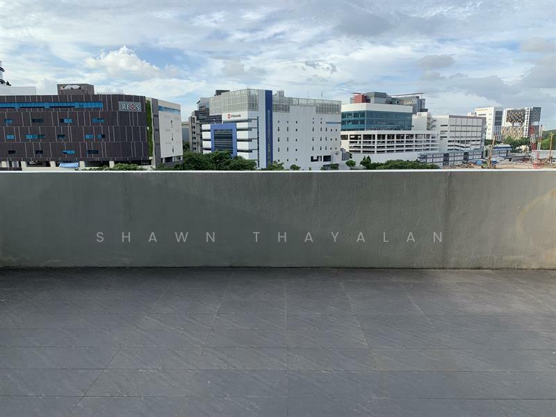 UB. One, 81 Ubi Avenue 4, 1,313 sqft, Light Industrial (B1) For Sale, by Shawn Thayalan, 22337707 - CommercialGuru.com.sg