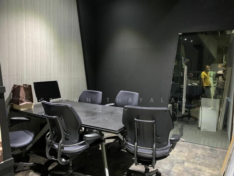 Oxley BizHub, 61 Ubi Road 1, 2,196 sqft, Light Industrial (B1) For Sale, by Shawn Thayalan, 22338058 - CommercialGuru.com.sg