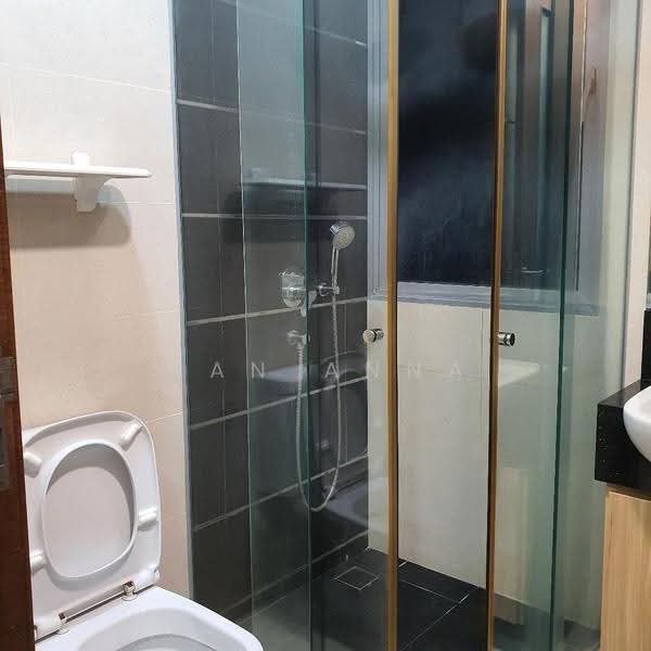 Centra Studios, 25 Lorong 25 Geylang, Eunos / Geylang / Paya Lebar, 1 Bedroom, 484 sqft, Condominium For Rent, by Tan Anna, 22340624 - Bathroom - PropertyGuru.com.sg