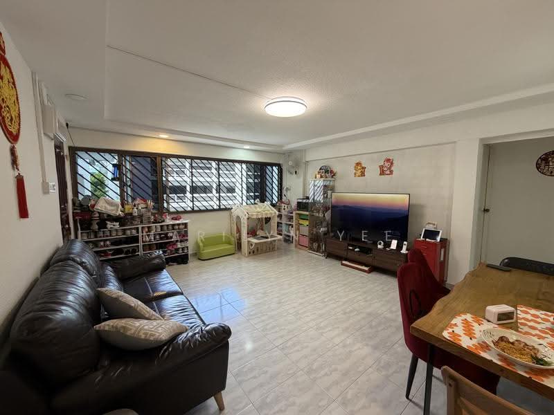 129 Kim Tian Road, 129 Kim Tian Road, Alexandra / Commonwealth, 3 Bedrooms, 947 sqft, HDB Flat For Rent, by Marilyn Yee, 22342476 - Living Room - PropertyGuru.com.sg