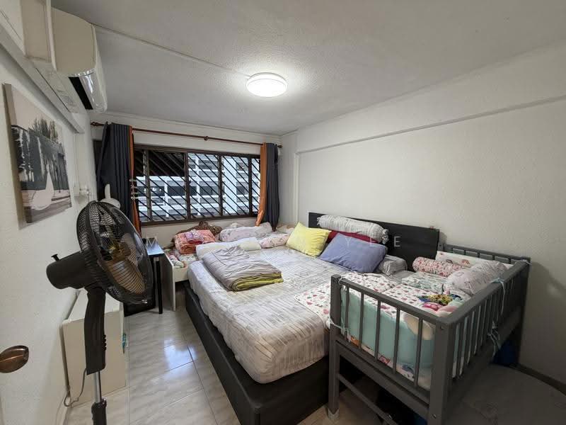 129 Kim Tian Road, 129 Kim Tian Road, Alexandra / Commonwealth, 3 Bedrooms, 947 sqft, HDB Flat For Rent, by Marilyn Yee, 22342476 - Bedroom 1 - PropertyGuru.com.sg