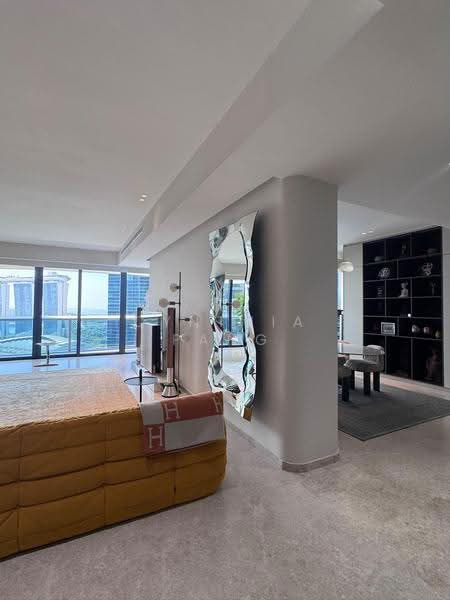 Marina Bay Suites, 3 Central Boulevard, Boat Quay / Raffles Place / Marina, 4 Bedrooms, 2,681 sqft, Apartment For Rent, by Cynthia Pang, 22348382 - Living Room - PropertyGuru.com.sg