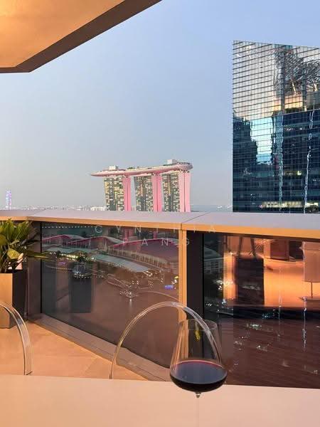 Marina Bay Suites, 3 Central Boulevard, Boat Quay / Raffles Place / Marina, 4 Bedrooms, 2,681 sqft, Apartment For Rent, by Cynthia Pang, 22348382 - Balcony - PropertyGuru.com.sg