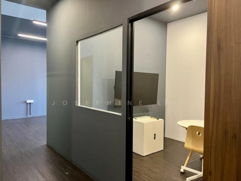 CT Hub 2, 114 Lavender Street, 1,066 sqft, Light Industrial (B1) For Rent, by Josephine Lee, 22348440 - Meeting Room - CommercialGuru.com.sg