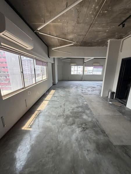 Textile Centre, 200 Jalan Sultan, Beach Road / Bugis / Rochor, 883 sqft, Office For Rent, by Daniel Tan - 陈振宏, 22354709 - CommercialGuru.com.sg