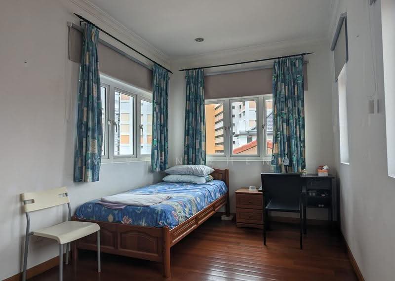 Bedroom with attached bathroom, mins walk to Serangoon MRT/Nex, Recreation Lane, Hougang / Punggol / Sengkang, Room Rental, 300 sqft, Semi-Detached House For Rent, by Vivien Zheng, 22361635 - PropertyGuru.com.sg