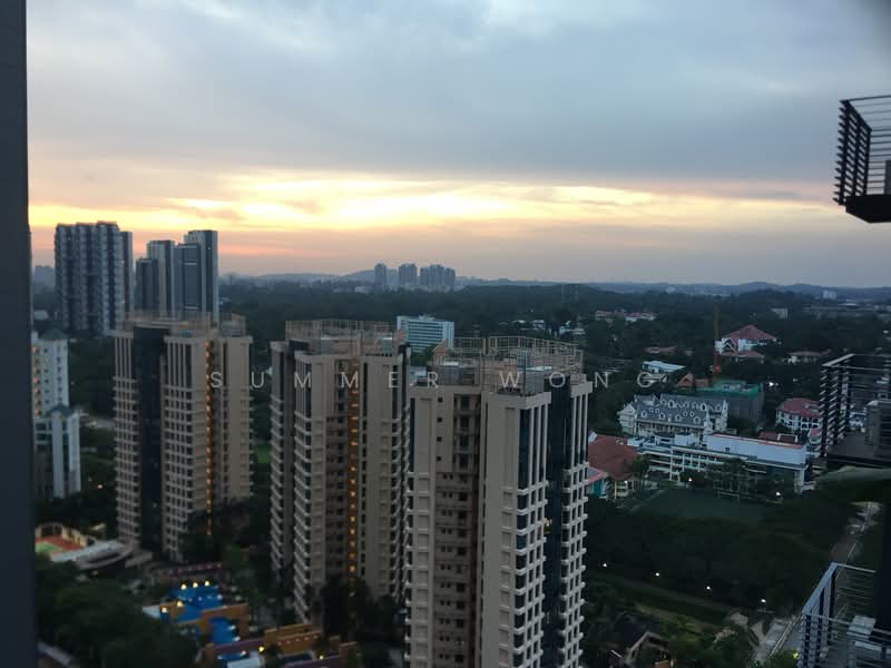 Alex Residences, , 1 Bedroom, 474 sqft, Apartment For Rent, by Summer Wong, 22367610 - Evening view from balcony - PropertyGuru.com.sg