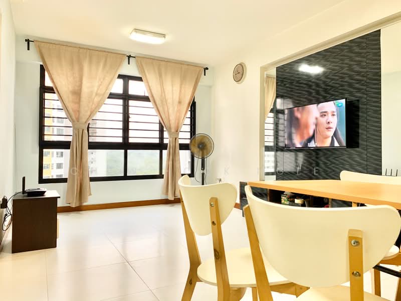 547D Segar Road, 547D Segar Road, 2 Bedrooms, 721 sqft, HDB Flat For Rent, by Chew Hock Ngee, 22367870 - PropertyGuru.com.sg