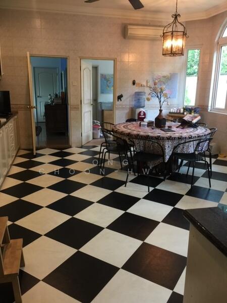 Oriele Crescent , Raffles Park Bungalow House For Sale at S$ 25,000,000 | PropertyGuru Singapore - Family dining in kitchen.