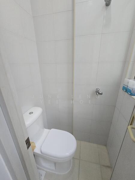 Eden View, 6 Eden Grove, 1 Bedroom, 689 sqft, Condominium For Rent, by June Leng Yee Hoe, 22397741 - PropertyGuru.com.sg