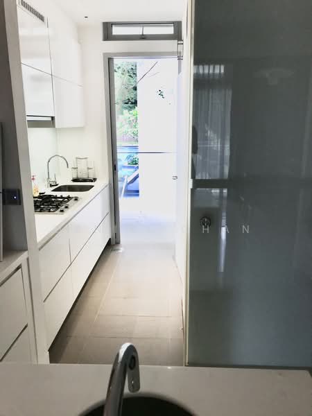 Three Balmoral, 3 Balmoral Road, 3 Bedrooms, 1,808 sqft, Apartment For Rent, by Daniel Chan, 22410941 - PropertyGuru.com.sg