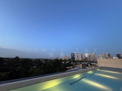 For Sale - 19 Nassim