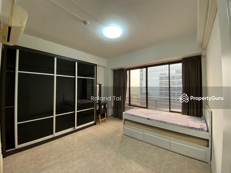 For Rent - International Plaza