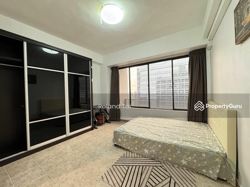 For Rent - International Plaza