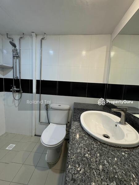 For Rent - International Plaza