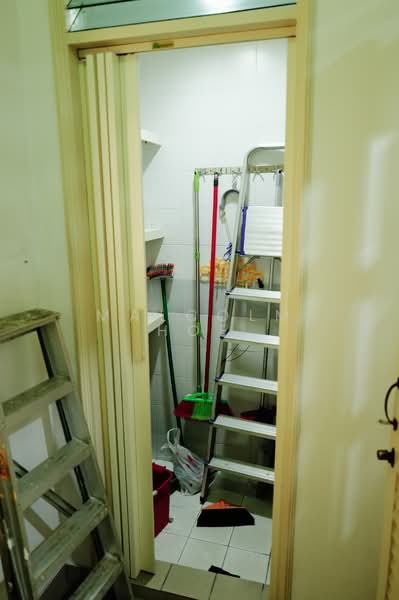 Astoria Park, 34 Lorong Mydin, 2 Bedrooms, 1,001 sqft, Condominium For Rent, by Malcolm Hoe, 22435958 - PropertyGuru.com.sg