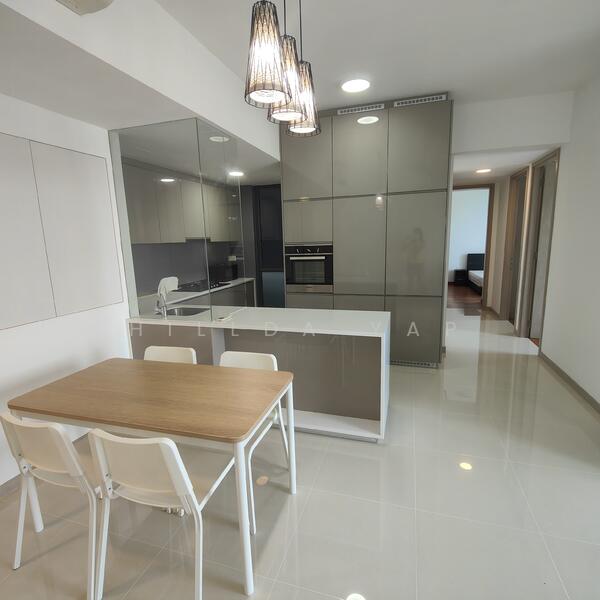 J Gateway, 2 Gateway Drive, 3 Bedrooms, 969 sqft, Condominium For Rent, by Hillda Yap ヒルダー, 22463673 - PropertyGuru.com.sg