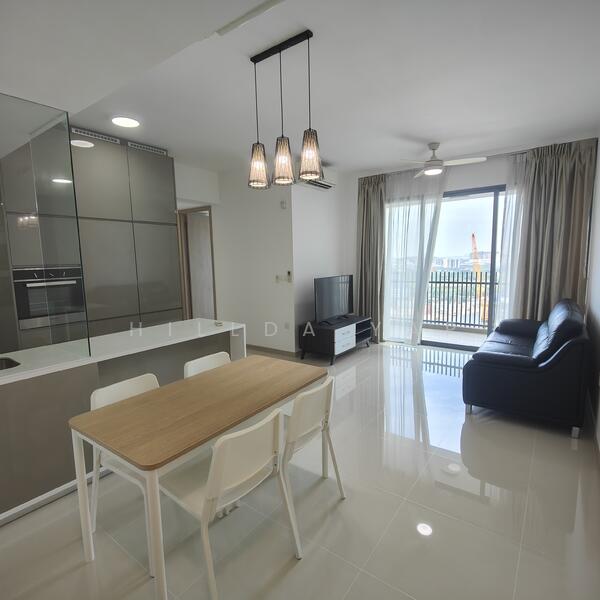 J Gateway, 2 Gateway Drive, 3 Bedrooms, 969 sqft, Condominium For Rent, by Hillda Yap ヒルダー, 22463673 - PropertyGuru.com.sg
