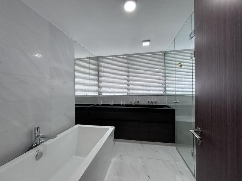 Miro, 1 Lincoln Road, Newton / Novena, 4 Bedrooms, 2,917 sqft, Condominium For Rent, by June Wong, 22470663 - Bathroom - PropertyGuru.com.sg