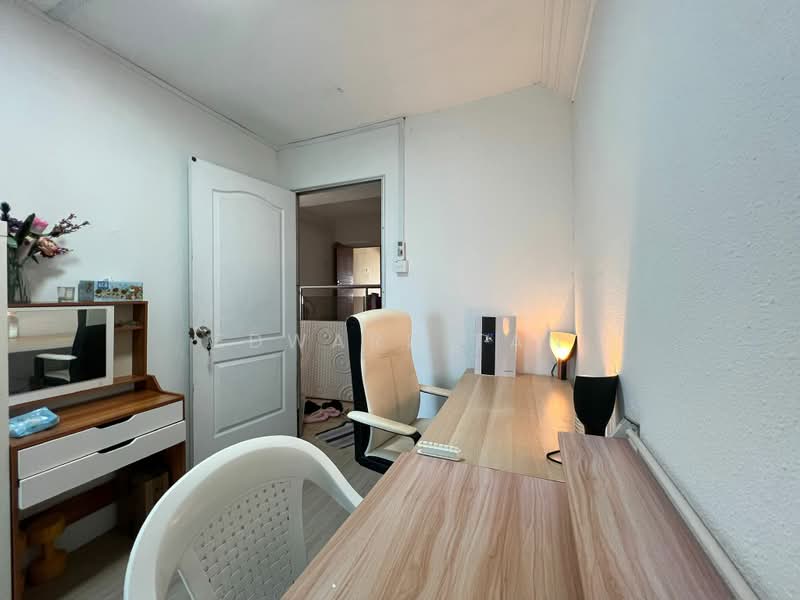 Ivory Heights, 122 Jurong East Street 13, Room Rental, 80 sqft, Condominium For Rent, by Edward Tan, 22474982 - PropertyGuru.com.sg
