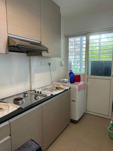 Le Reve, 33 Kampong Eunos, 2 Bedrooms, 1,012 sqft, Condominium For Rent, by Jennifer Ng, 22486267 - Kitchen - PropertyGuru.com.sg