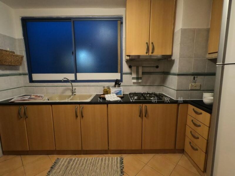 Spacious Kitchen