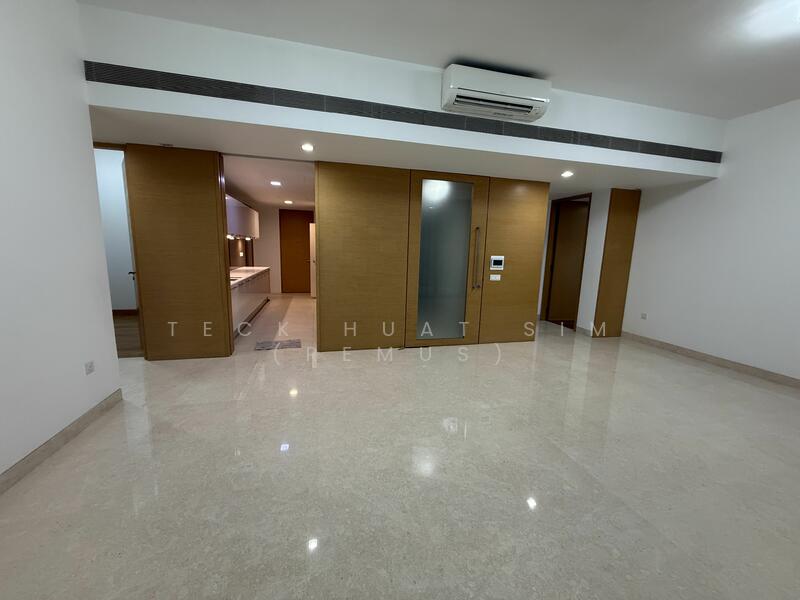 For Rent - Urban Suites @ Hullet Road