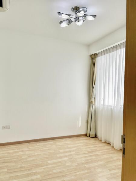 Ripple Bay, 2 Pasir Ris Link, 1 Bedroom, 484 sqft, Condominium For Rent, by Esther Low, 22500921 - PropertyGuru.com.sg