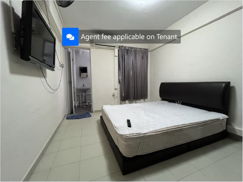 157 Tampines Street 12, 157 Tampines Street 12, 2 Bedrooms, 732 sqft, HDB Flat For Rent, by Timothy Chew, 22503200 - Master Bedroom - PropertyGuru.com.sg