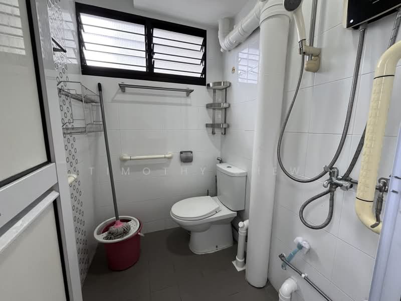 157 Tampines Street 12, 157 Tampines Street 12, 2 Bedrooms, 732 sqft, HDB Flat For Rent, by Timothy Chew, 22503200 - Common Bath - PropertyGuru.com.sg