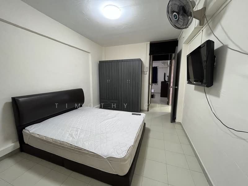 157 Tampines Street 12, 157 Tampines Street 12, 2 Bedrooms, 732 sqft, HDB Flat For Rent, by Timothy Chew, 22503200 - Master Bedroom - PropertyGuru.com.sg