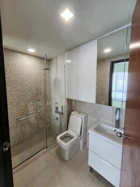 Riz Haven, 193 Jalan Loyang Besar, 1 Bedroom, 570 sqft, Condominium For Rent, by Jasmine Liew, 22544003 - Bathroom - PropertyGuru.com.sg