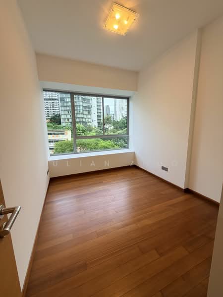 Suites @ Cairnhill, 138 Cairnhill Road, 2 Bedrooms, 1,184 sqft, Condominium For Rent, by Julian Zhuo, 22562936 - PropertyGuru.com.sg