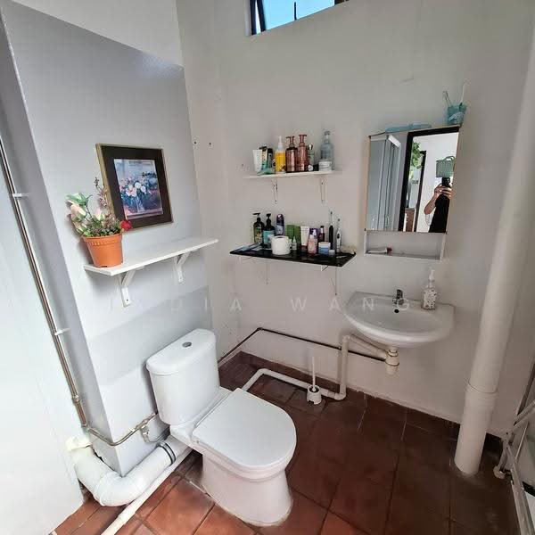 River Valley Court, 338E River Valley Road, Orchard / River Valley, Room Rental, 70 sqft, Apartment For Rent, by Lydia Wang, 22569883 - PropertyGuru.com.sg