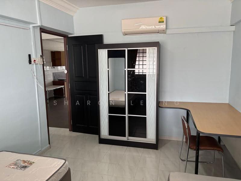 241 Hougang Street 22, 241 Hougang Street 22, Room Rental, 200 sqft, HDB Flat For Rent, by Sharon Leong, 22572633 - PropertyGuru.com.sg