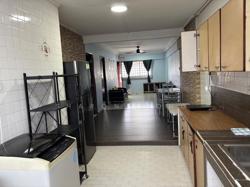 241 Hougang Street 22, 241 Hougang Street 22, Room Rental, 200 sqft, HDB Flat For Rent, by Sharon Leong, 22572633 - PropertyGuru.com.sg