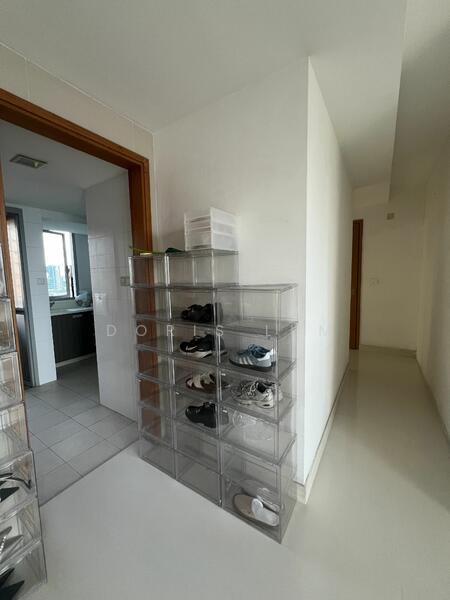 For Rent - Esta Ruby