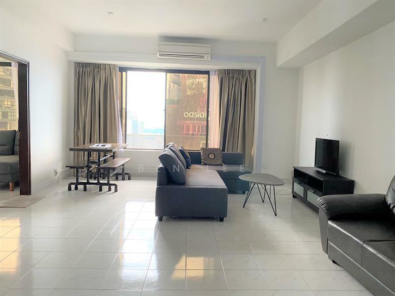 International Plaza, 10 Anson Road, 2 Bedrooms, 861 sqft, Apartment For Rent, by Ben Lee, 22590758 - spacious living hall - PropertyGuru.com.sg