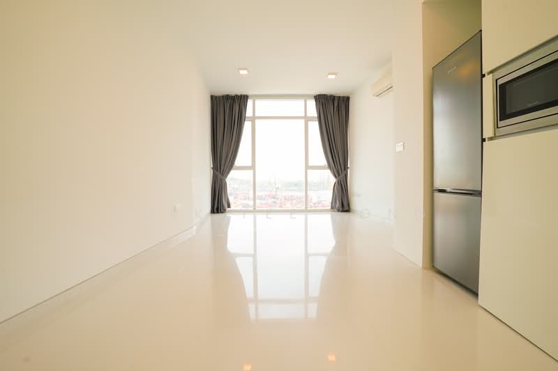 76 Shenton, 76 Shenton Way, 1 Bedroom, 592 sqft, Apartment For Rent, by Quek Yee Yong, 22639576 - PropertyGuru.com.sg