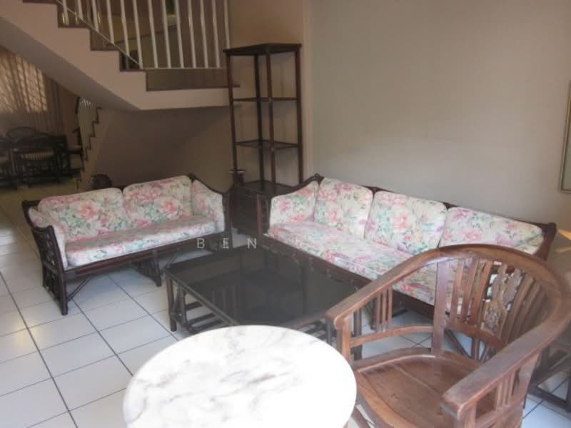323 Jurong East Street 31, 323 Jurong East Street 31, 4 Bedrooms, 1,604 sqft, HDB Flat For Rent, by Ben Lau, 22646563 - Leve1 Living Room  - PropertyGuru.com.sg